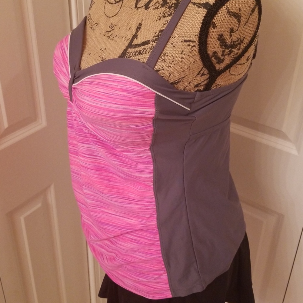 EUC Free Country swim top. Size Large. Pink & Gray - Picture 2 of 5